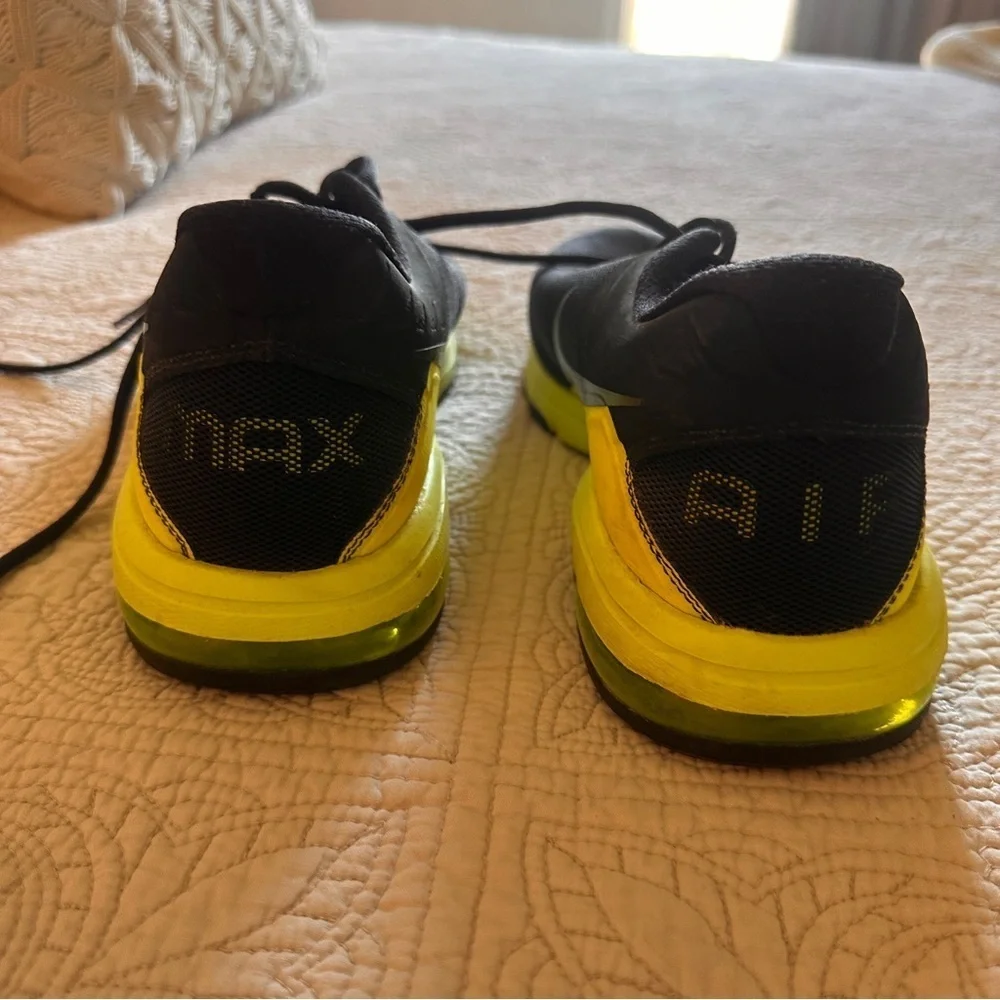 Nike Air MAX Men's Black Yellow Athletic Shoes Basketball 12.5 Running Fitness